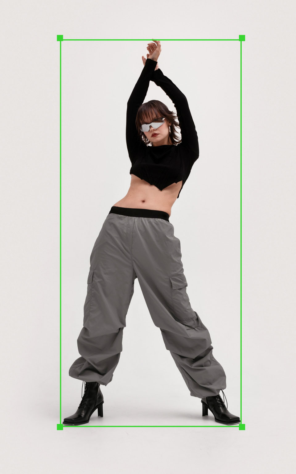 Pose 3